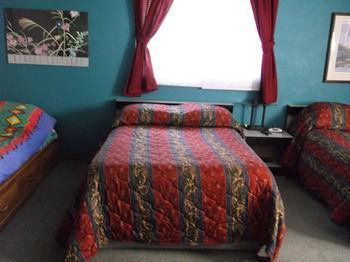 Beach Motel Haileybury